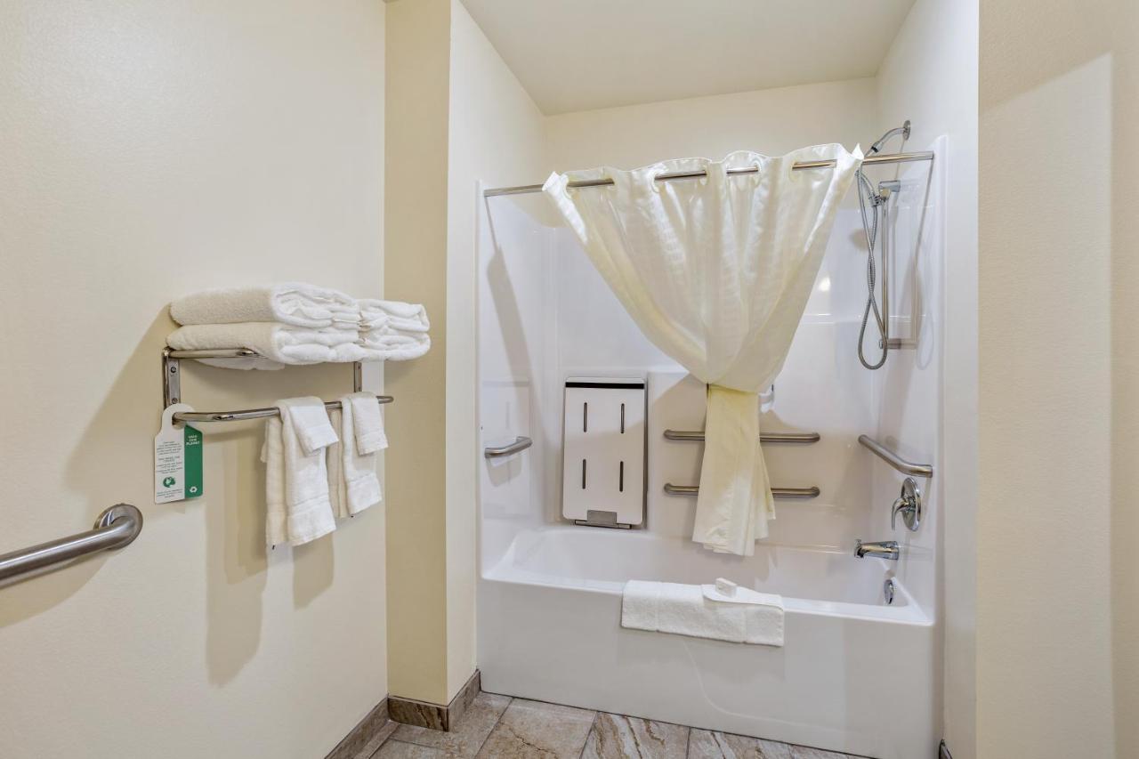 Cobblestone Hotel & Suites International Falls Exteriör bild
