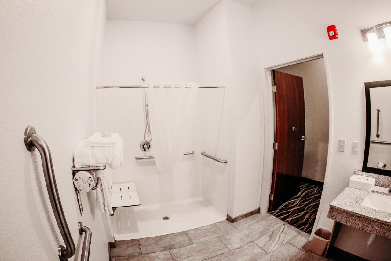 Cobblestone Hotel & Suites International Falls Exteriör bild