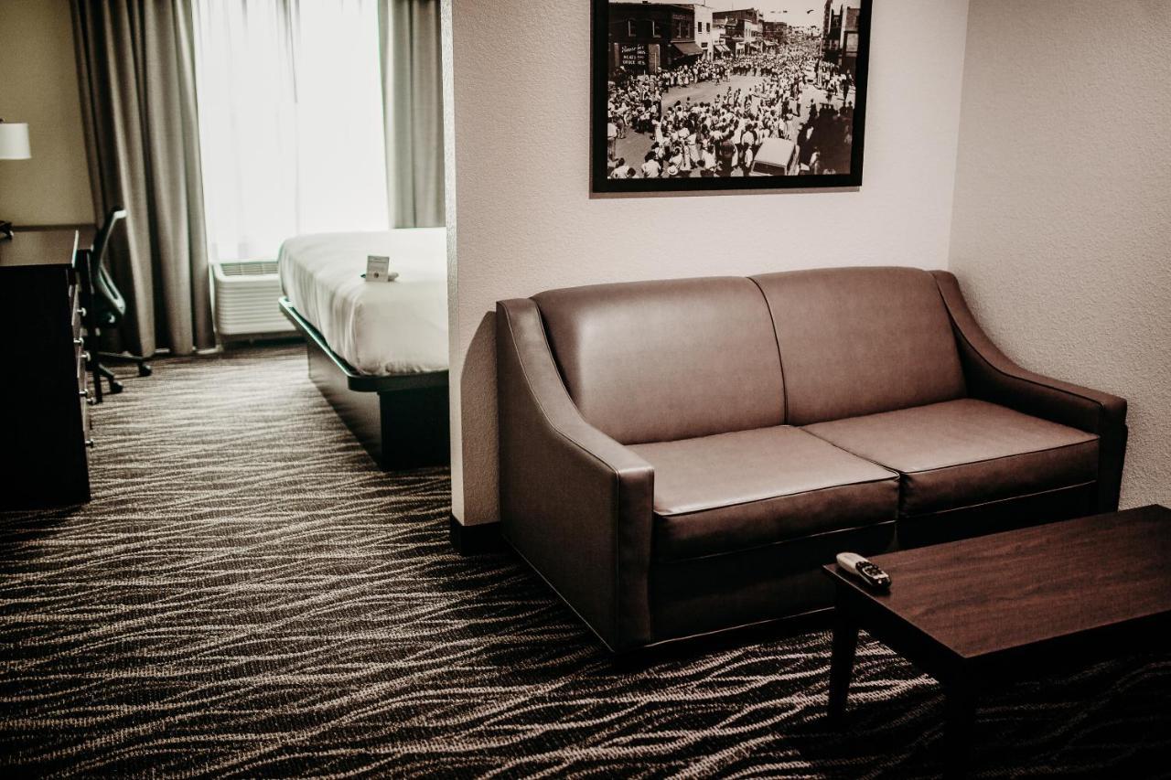Cobblestone Hotel & Suites International Falls Exteriör bild